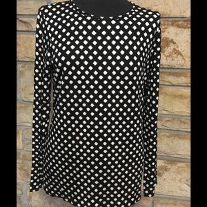 Black and ivory print top.